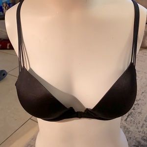 Victoria’s Secret black front closure bra size 36A